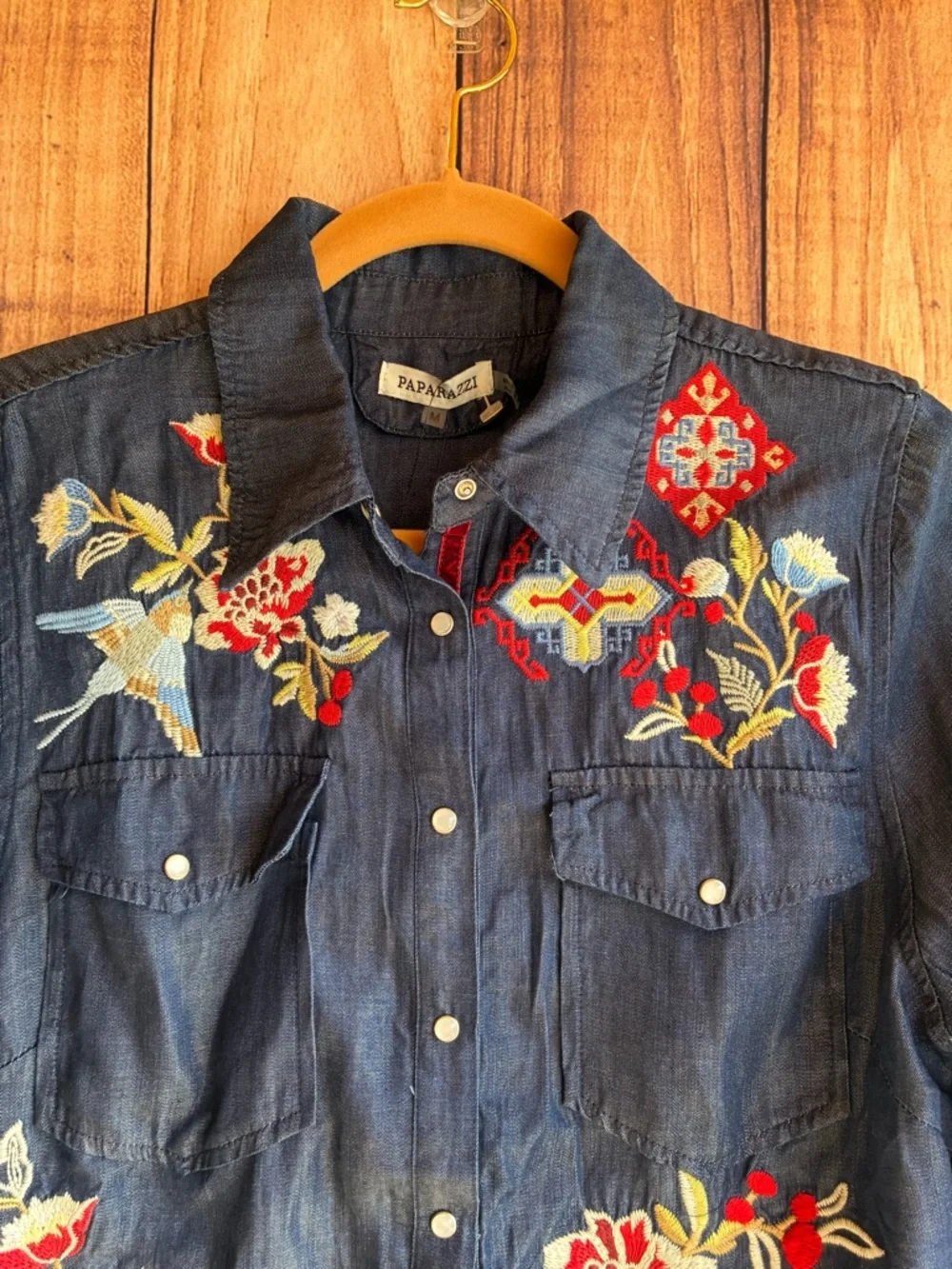 NWT Paparazzi Dark Blue Denim Embroidered and Red Shirt Size Medium - Picture 4 of 7